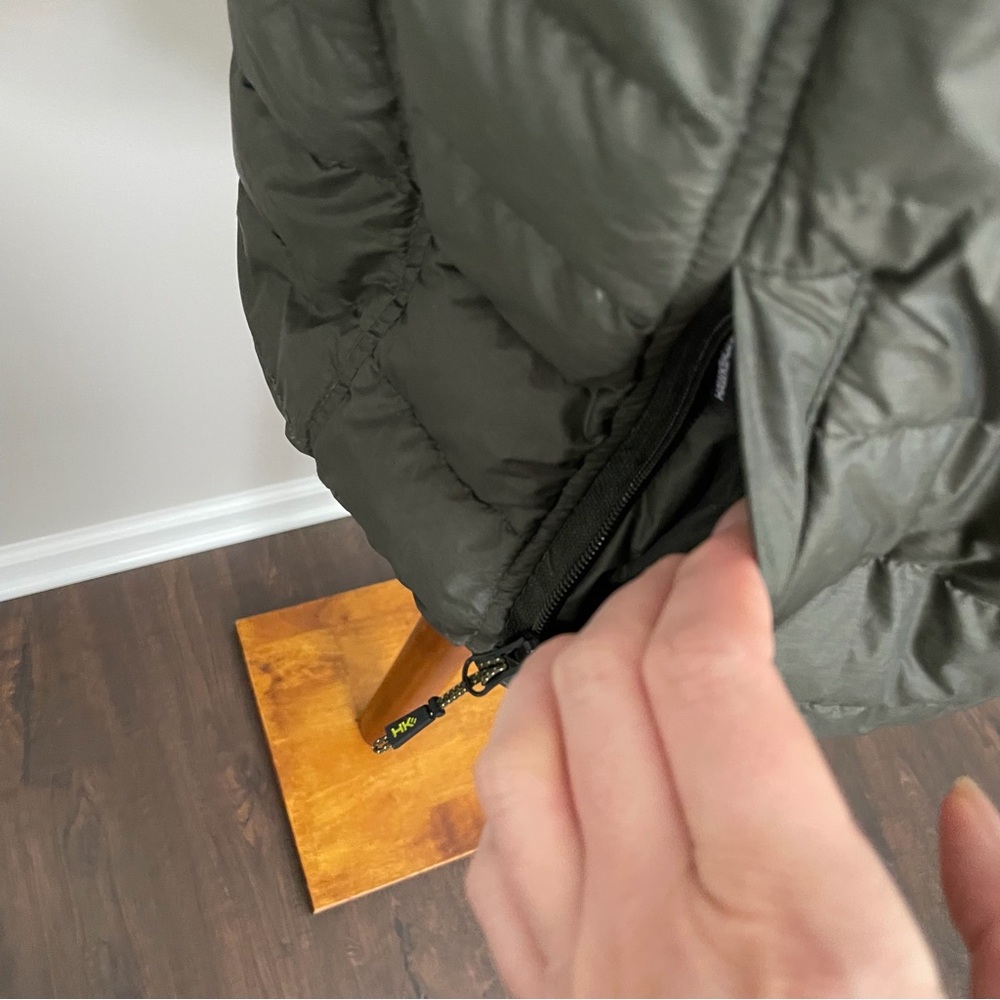 Hawk & Co Vest Puffer Reversible Duck Down Pockets Lightweight Olive Green Tan - Picture 9 of 15